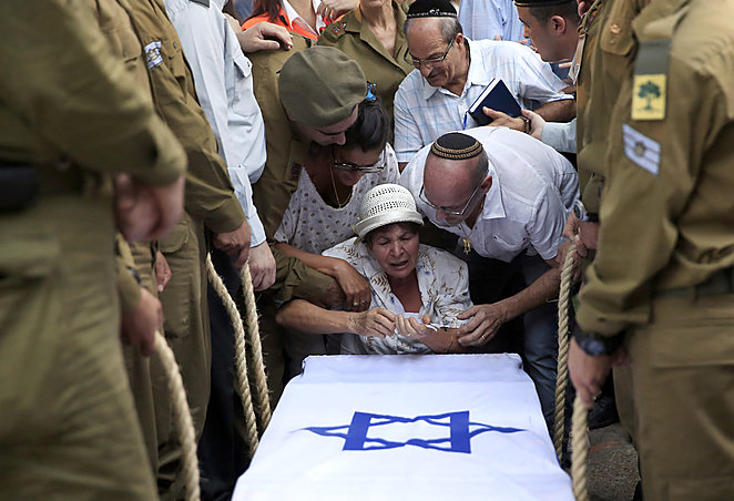 Gazos ruože žuvo dar du Izraelio kareiviai
