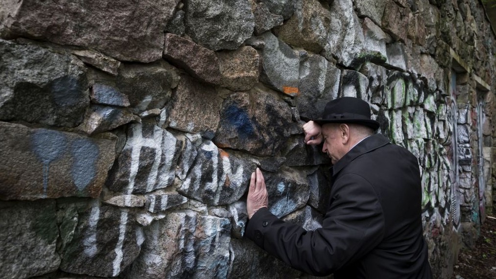 Dancing on Jewish graves in Vilna