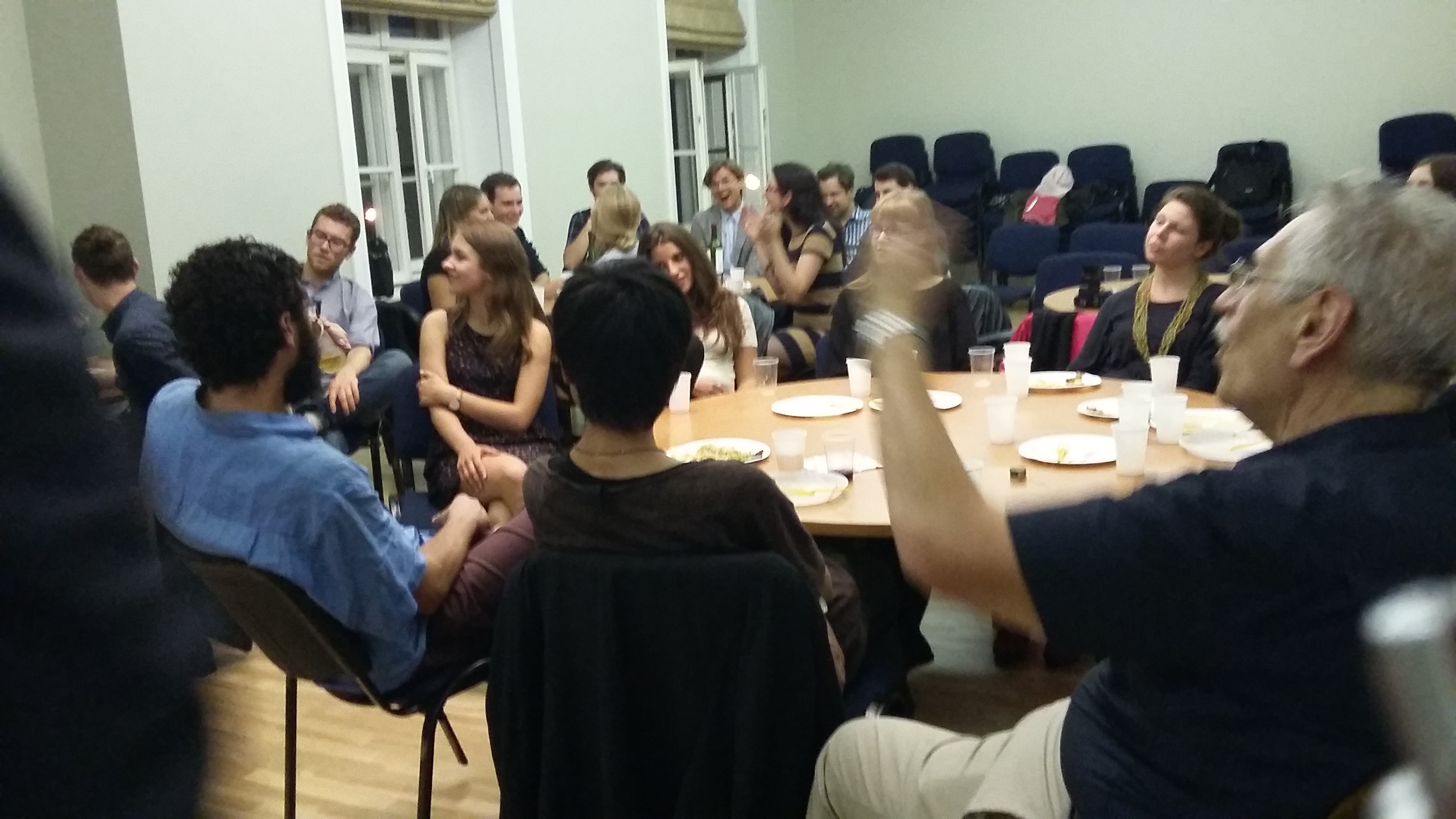 Vilnius Yiddish Institute Summer Course Students Celebrate Sabbath at Lithuanian Jewish Community