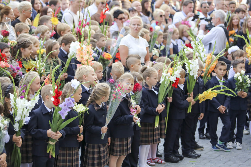 Vilniaus Š.Aleichemo gimnazijos direktorius Miša Jakobas: „Ar aš kaltas, kad baigėsi vasara?“