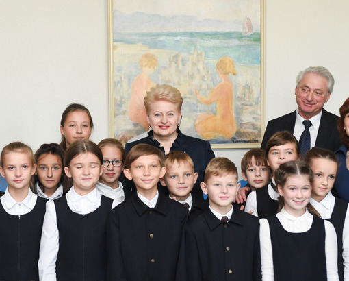 Lietuvos D. GrybauskaitėTarptautinės mokytojų dienos proga lankėsi Vilniaus Šolomo Aleichemo ORT gimnazijoj
