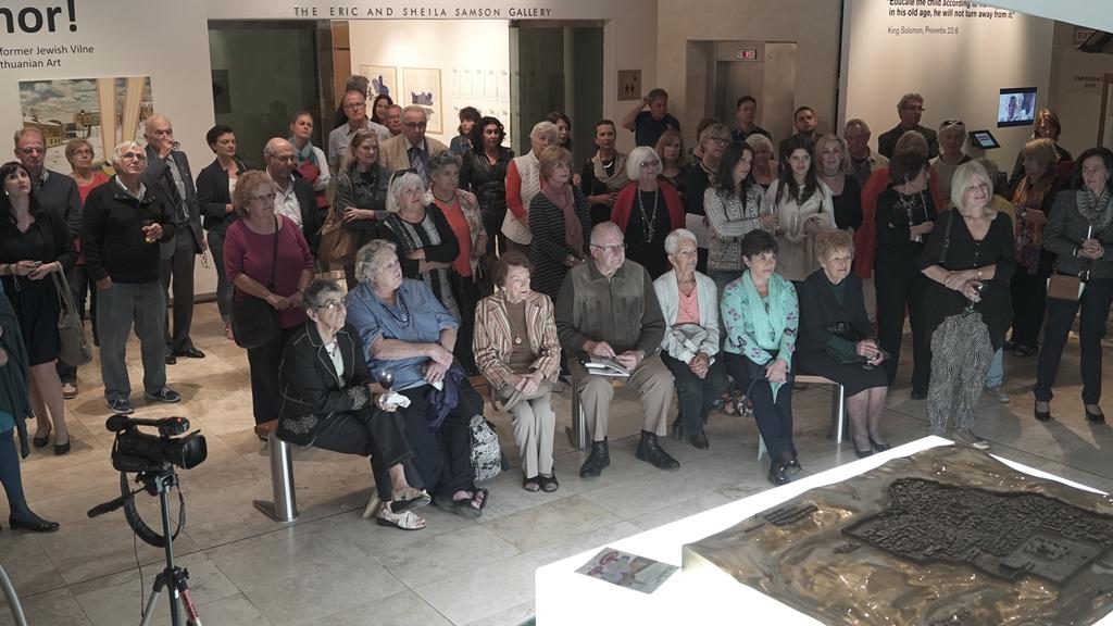 Pietų Afrikos Respublikoje – Lietuvos menininkų paroda, skirta žydiškajam Vilniui  Skaitykite daugiau: Pietų Afrikos Respublikoje – Lietuvos menininkų paroda, skirta žydiškajam Vilniui