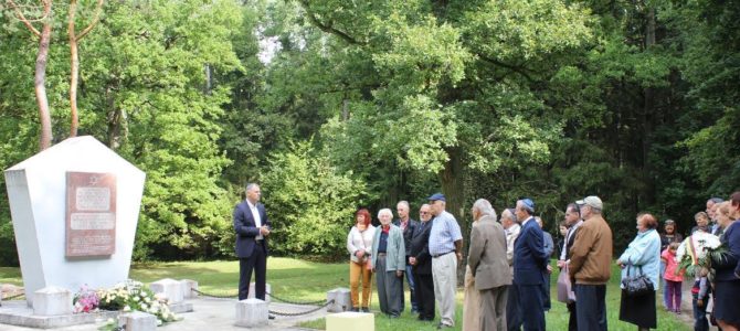 HOLOKAUSTO AUKŲ MINĖJIMO RENGINYS UKMERGĖJE