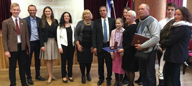 Kauniečių šeimai – apdovanojimas už žydų gelbėjimą