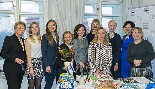 Kalėdų labdaros mugė Kalėdų labdaros mugė