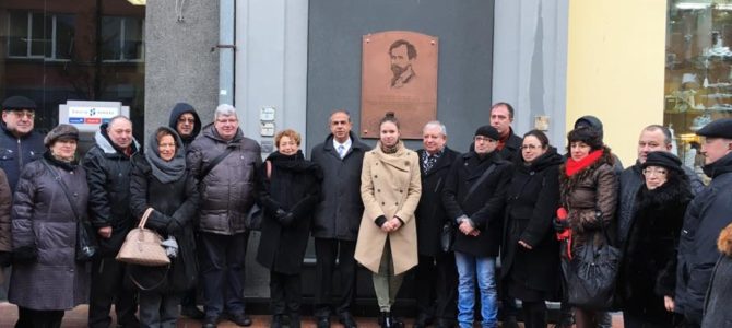 Šiauliuose atidengta atminimo lenta Victorui Davidui Brenneriui, medalininkui, monetų kūrėjui Šiauliuose atidengta atminimo lenta Victorui Davidui Brenneriui, medalininkui, monetų kūrėjui