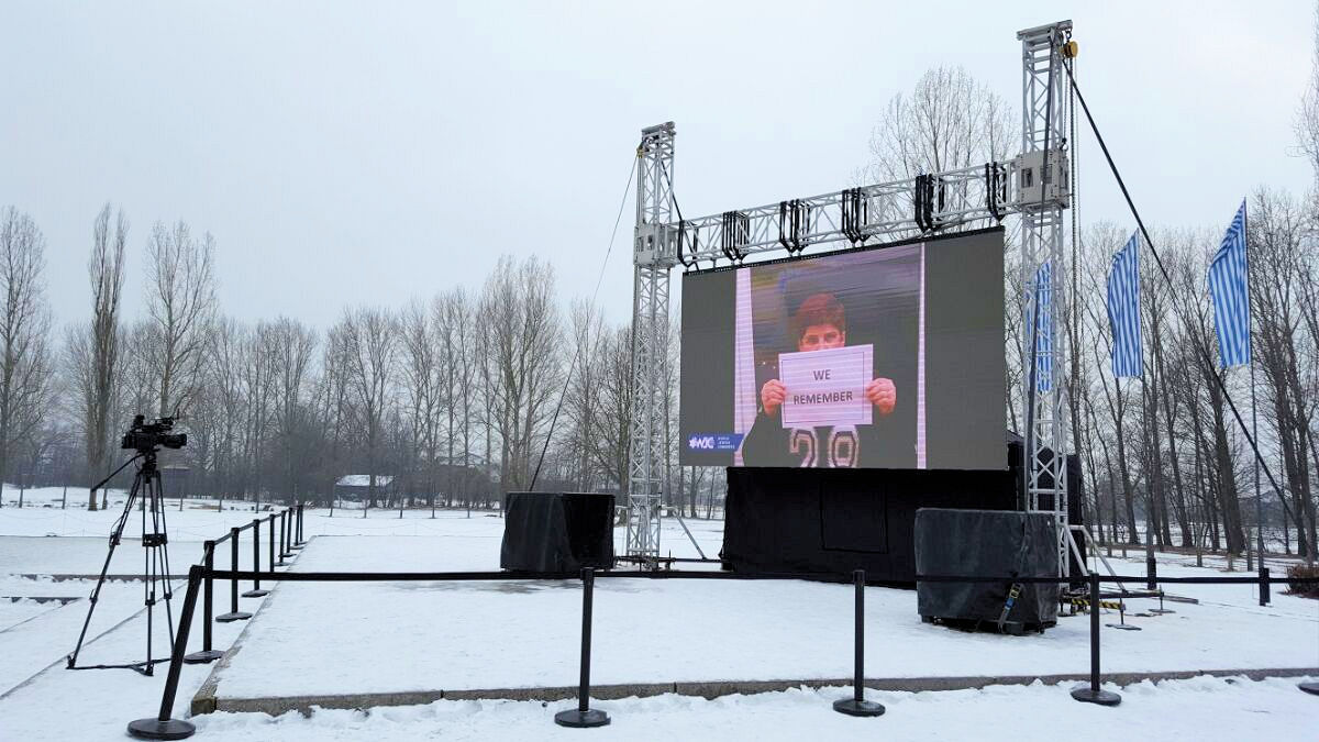 71b0f566-8831-40ce-8994-3d32a06f7b5d