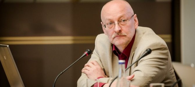 R. Valatka. Buitinė TV + buitinis antisemitizmas = buitinė baukučių ir kepenių valdžia