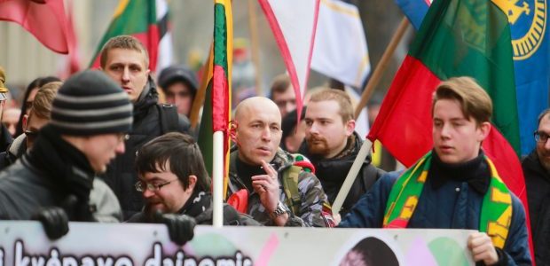 Vasario 16-osios proga Lietuvos tautinio jaunimo sąjungos (LTJS) atstovai eitynes surengė Kaune