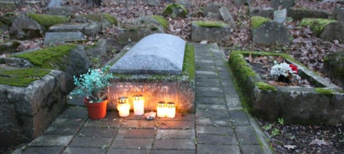Kaune savanoriai tęs Žaliakalnio žydų kapinių identifikavimo ir dokumentacijos tvarkymo darbus
