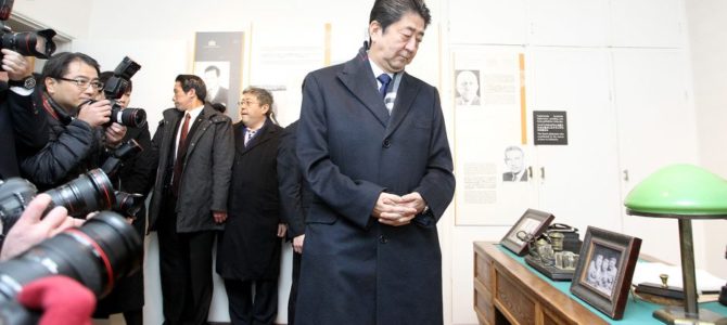 Kaune viešėjo Japonijos premjeras