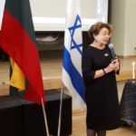 Faina 2vėliavos20180412_120624