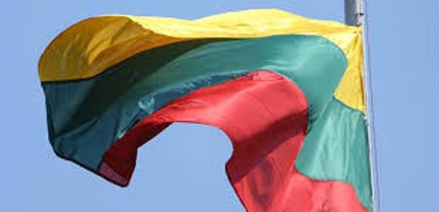 Sausio 1-oji – Lietuvos vėliavos diena