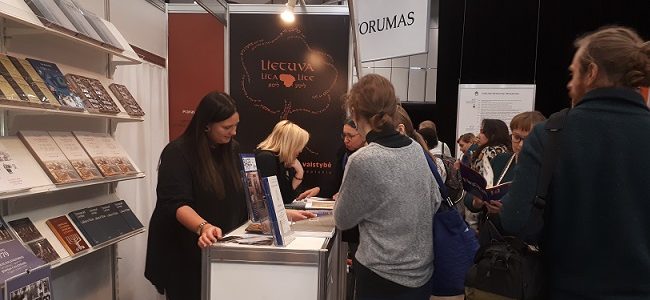 Успешное участие Еврейской общины Литвы в Международной Вильнюсской книжной ярмарке