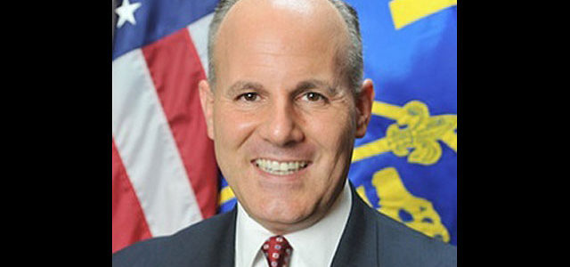 JAV prezidento D.Trumpo sprendimu paskirtas specialusis pasiuntinys kovai su antisemitizmu JAV prezidento D.Trumpo sprendimu paskirtas specialusis pasiuntinys kovai su antisemitizmu