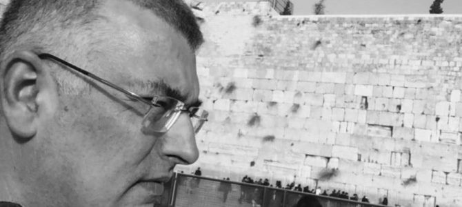 On Tragic Characters and Armchair Murderers