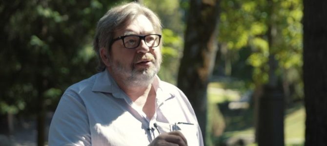 Pasaulio Tautų Teisuolių atminimą įamžinantis architektas: jie buvo aukštesni žmonės Pasaulio Tautų Teisuolių atminimą įamžinantis architektas: jie buvo aukštesni žmonės