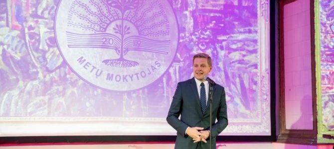 Meras apdovanojo geriausius Vilniaus metų mokytojus