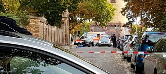 Vokietijos ministrė: ataka Halėje yra vienišiaus įvykdytas teroro aktas