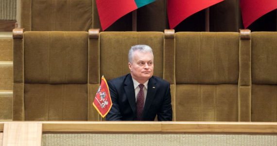 Президент Литвы отменил участие в форуме памяти жертв Холокоста в Израиле