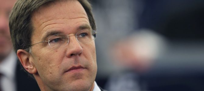 Премьер-министр Нидерландов извинился за роль своей страны в Холокосте