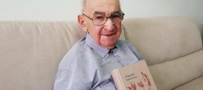 Tiesa gydo: rašytoją Grigorijų Kanovičių kalbina sūnus Sergejus