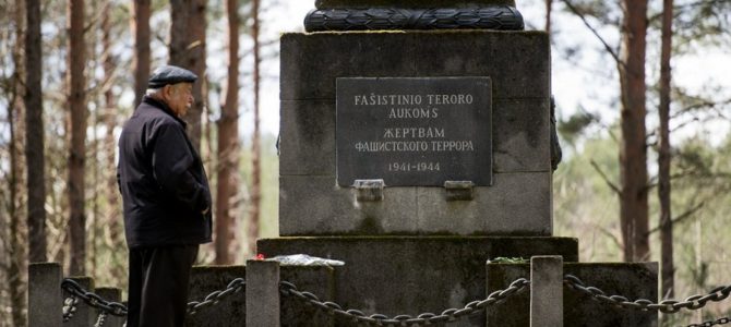 Lietuva ir Holokaustas: vietoj žaizdų gydymo – nesibaigiantys traukuliai (III dalis)