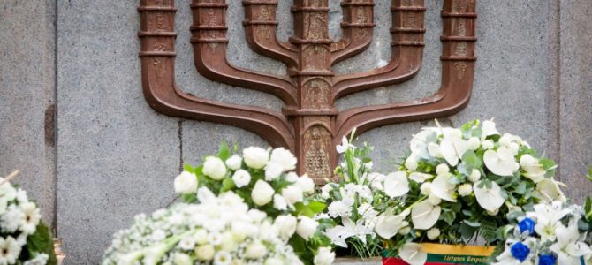 Lietuva ir Holokaustas: vietoj žaizdų gydymo – nesibaigiantys traukuliai (II dalis)