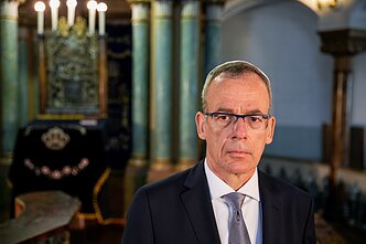 Оттенки серого: что случилось и почему