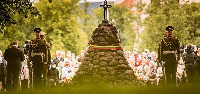 Valiušaičio paskyrimas į naujas pareigas papiktino ir istorikus, ir žydų bendruomenę