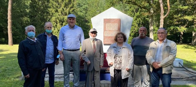 Twelve Thousand Holocaust Victims Commemorated Near Ukmergė