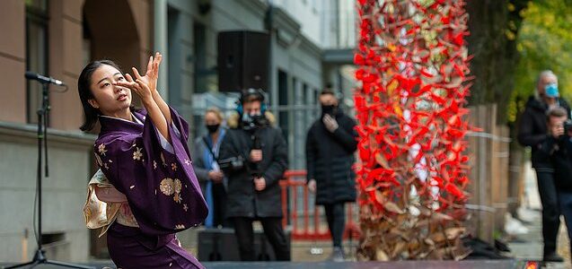 Chiune Sugihara Statue Unveiled in Kaunas
