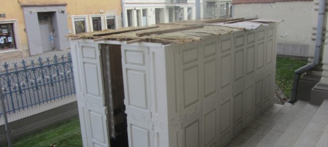 Sukka at the Choral Synagogue in Vilnius