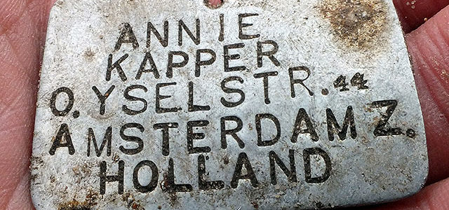 Раскопки в лагере смерти: археологи вернули имена погибшим в Собиборе детям