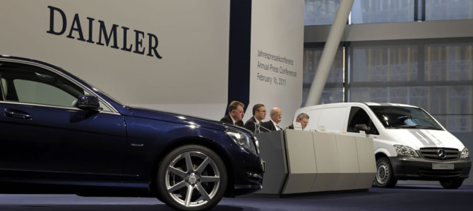 Немецкие компании, включая «Daimler», VW и «Deutsche Bank», принимают определение антисемитизма IHRA