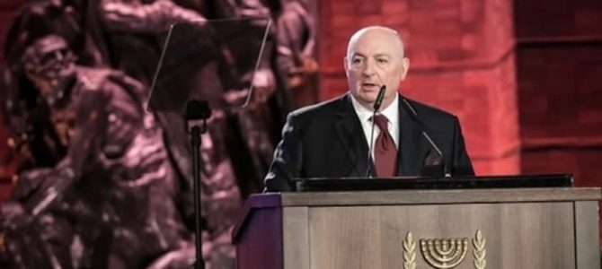 Глава ЕЕК: физического насилия на почве антисемитизма стало меньше, но число нападений на еврейские объекты выросло Глава ЕЕК: физического насилия на почве антисемитизма стало меньше, но число нападений на еврейские объекты выросло