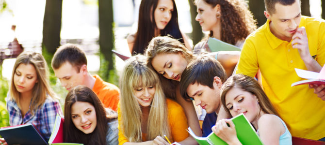 Приглашаем еврейскую молодежь в “Школу мадрихов 2021” Приглашаем еврейскую молодежь в “Школу мадрихов 2021”