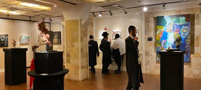В Нью-Йорке открылась первая галерея хасидского искусства