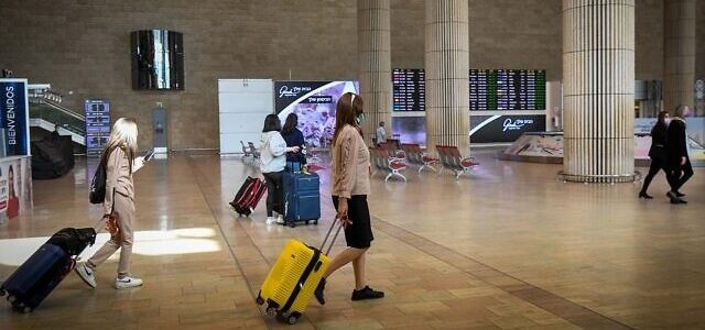 Izraelio premjeras N. Bennettas: sugriežtinu sienų kontrolę, kad „Omicron“ neplistų Izraelyje Izraelio premjeras N. Bennettas: sugriežtinu sienų kontrolę, kad „Omicron“ neplistų Izraelyje