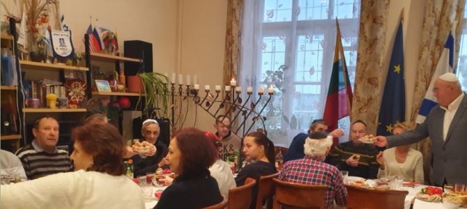 Panevėžyje kaip ir visame pasaulyje vyko Chanukos šventė Panevėžyje kaip ir visame pasaulyje vyko Chanukos šventė