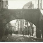 Kacyzne-570-Vilna-View-of-an-archway-in-Jatkowa-Street-in-the-Jewish-Quarter_sm