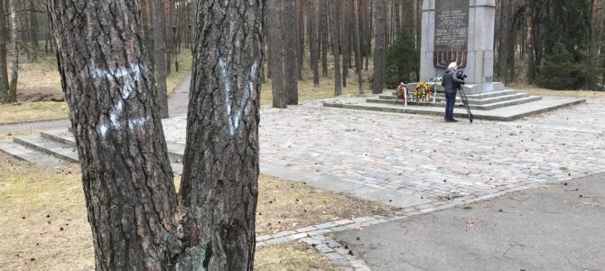 Lietuvos žydų (litvakų) bendruomenė ragina Vyriausybę ir atsakingas institucijas stabdyti besikartojančius išpuolius Panerių memoriale