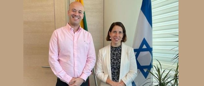 New Israeli Ambassador Presents Credentials