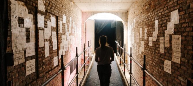 In Kaunas, British Artist Shines Light on Holocaust Massacre Forgotten by Locals