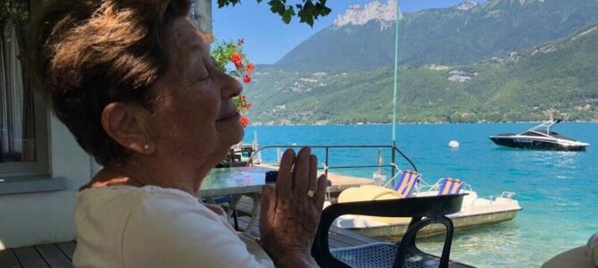 Скончалась пережившая Холокост переводчица Эйхмана Скончалась пережившая Холокост переводчица Эйхмана