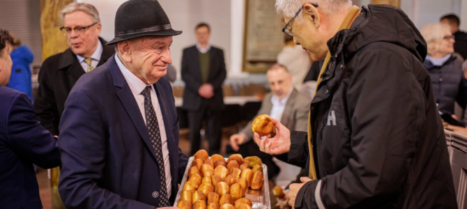 Lithuanian Radio and Television Reports on Hanukkah in Lithuania