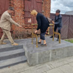 Anyksciuose-statomi-paminkliniai-zenklai-zydams1