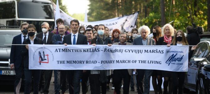#VilniusGhetto80: „Atminties kelio“ eisena nuo Rūdininkų a. iki Panerių memorialo