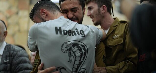 А. Арон: То, что они сделали у нас, возможно, очень скоро они сделают у вас…