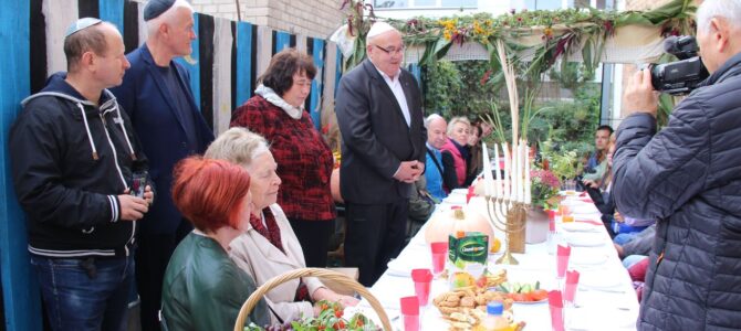 Guests from Kupiškis Join Sukkot Celebrations in Panevėžys